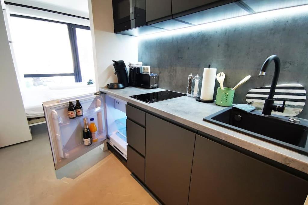 Hh 03 By Rockchair - Superhost Status - Modernes Apartment Mit Sonnigem Balkon & Premium Boxspringbetten In Winterhude - Hamburg Top Geheimtipp Exterior photo