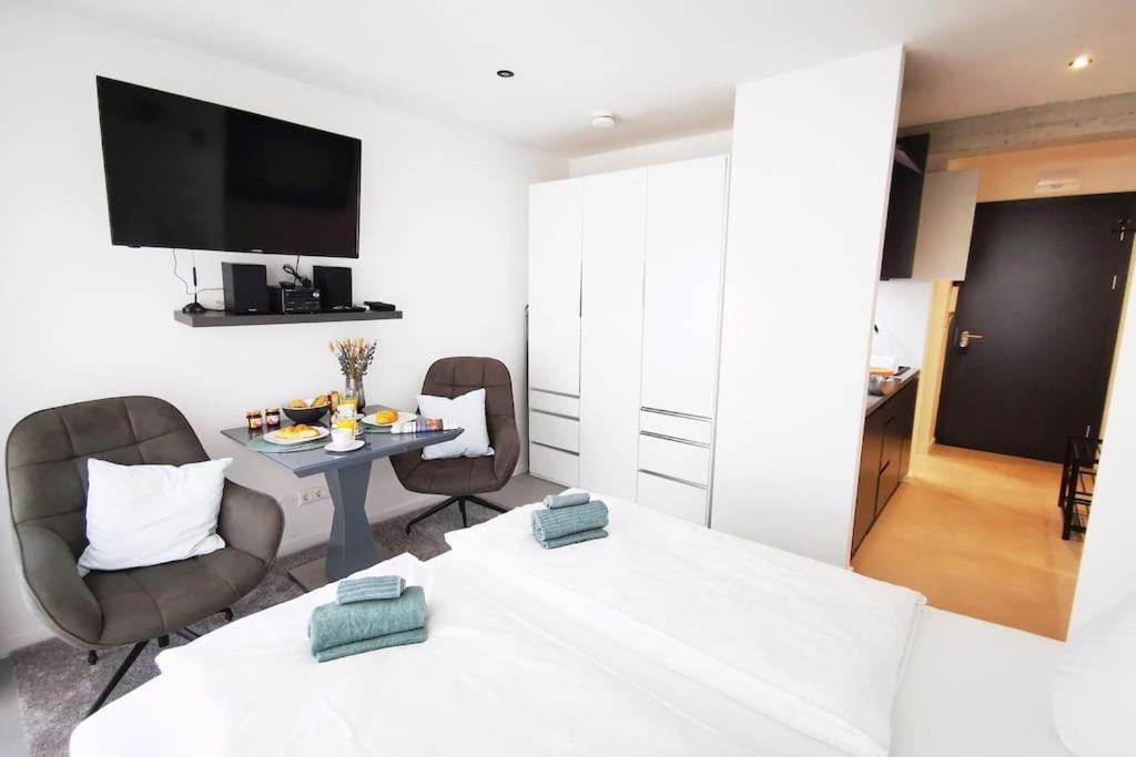Hh 03 By Rockchair - Superhost Status - Modernes Apartment Mit Sonnigem Balkon & Premium Boxspringbetten In Winterhude - Hamburg Top Geheimtipp Exterior photo